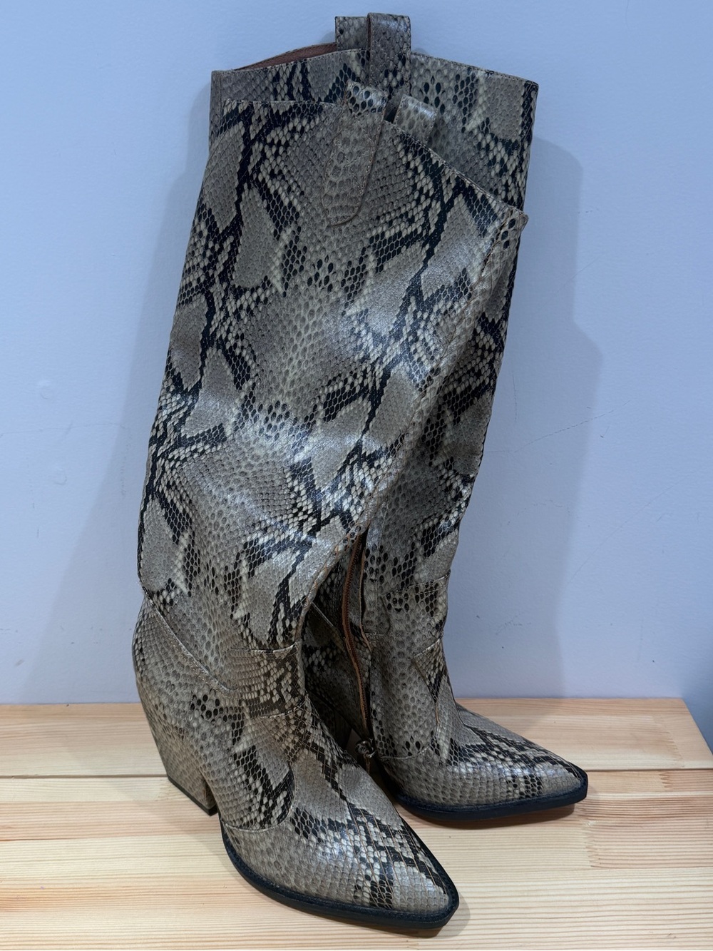 Alias Mae Westerly Knee High Boots Python Snake Leather Size EU 38 US 7.5-8 NWOB - Picture 4 of 15